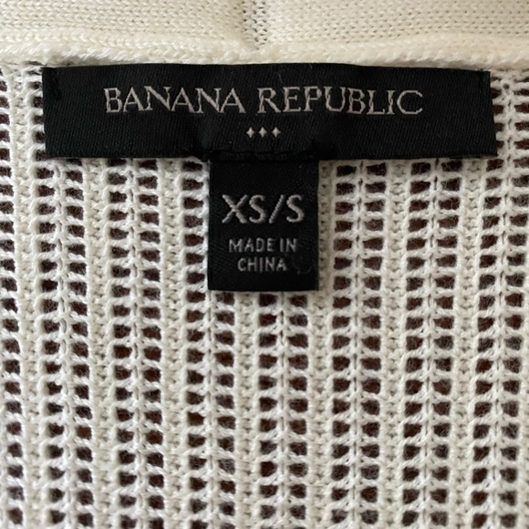 SOLD NWOT BANANA REPUBLIC Women’s Cardigan Sweater | Color: Cream | Size: XS/S - Picture 8 of 8